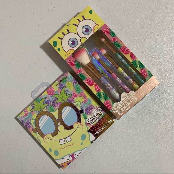 Taste Beauty x SpongeBob SquarePants Eyeshadow Palette & Cosmetic Brush Set-New - Picture 4 of 9